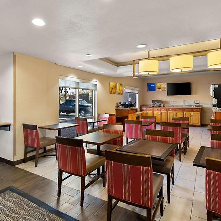 Comfort Inn & Suites Near Kino Sports Complex Drexel Heights Εξωτερικό φωτογραφία
