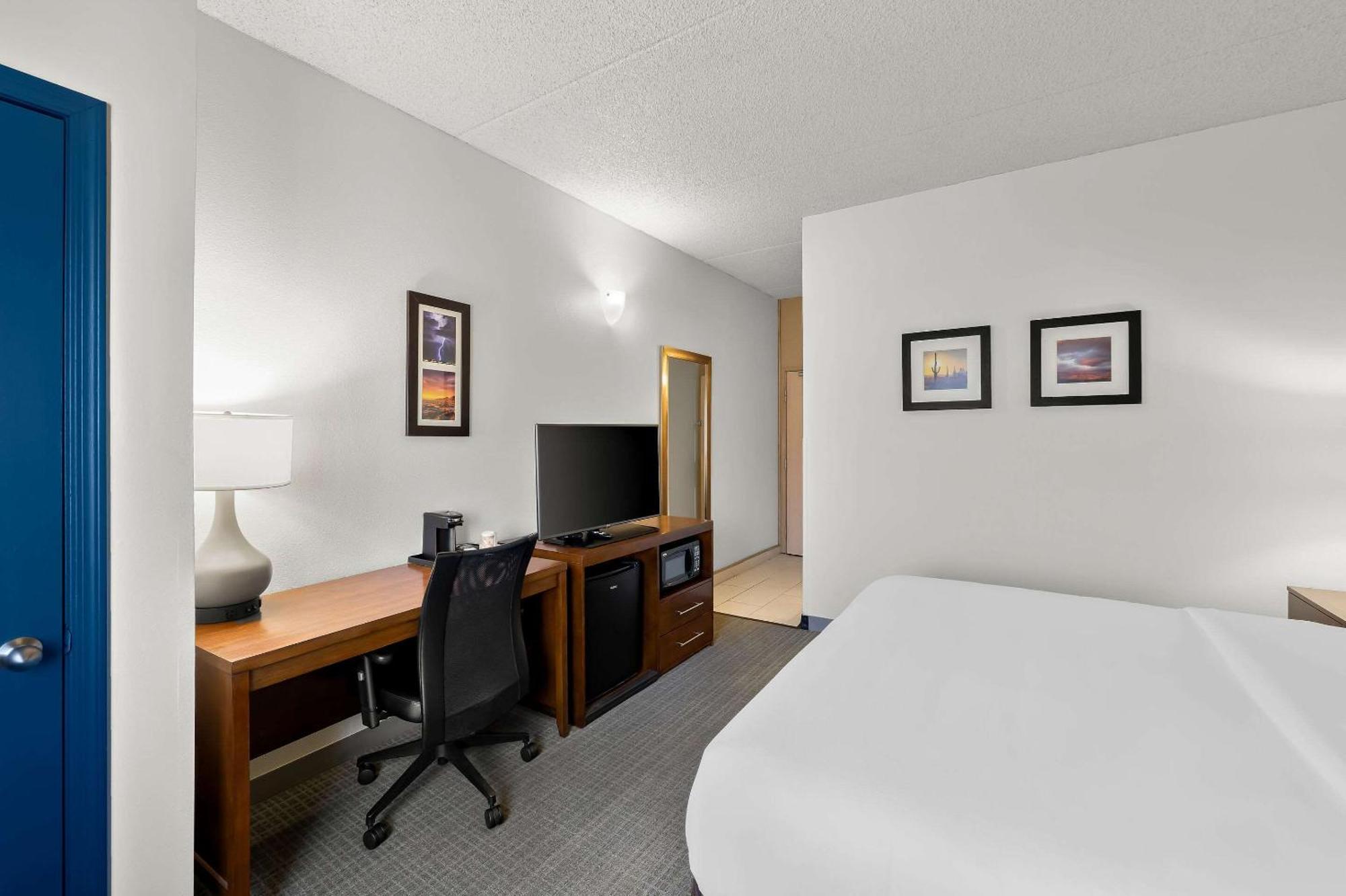 Comfort Inn & Suites Near Kino Sports Complex Drexel Heights Εξωτερικό φωτογραφία