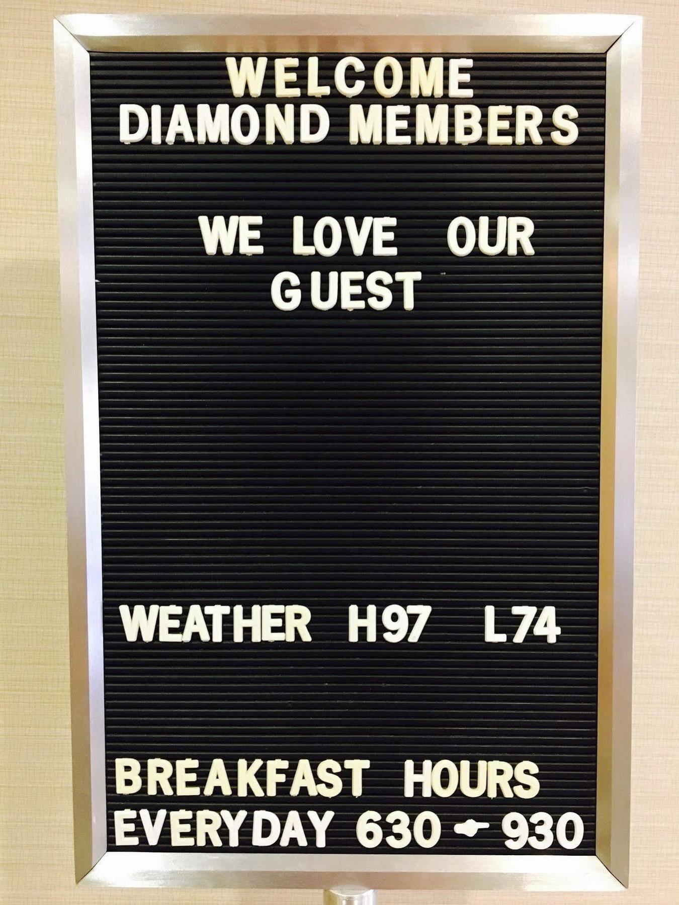 Comfort Inn & Suites Near Kino Sports Complex Drexel Heights Εξωτερικό φωτογραφία